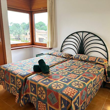 Apartaments Golf Mar Pals Bagian luar foto