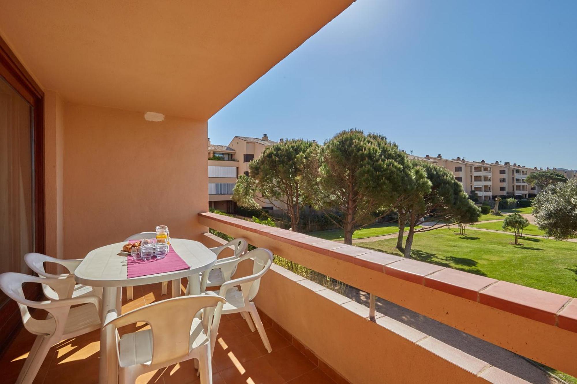 Apartaments Golf Mar Pals Bagian luar foto